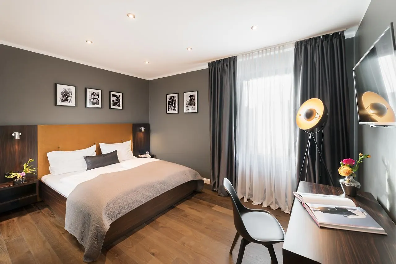 ***  Hotel Amano Duesseldorf Germany